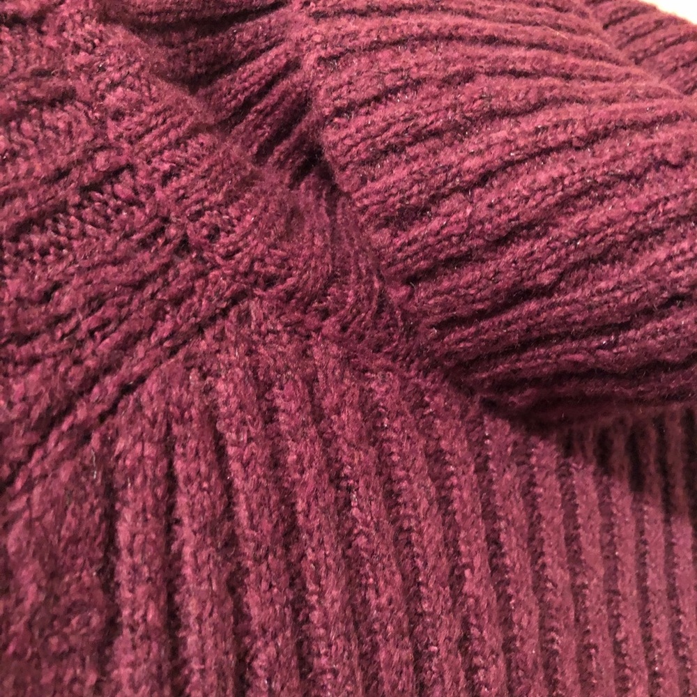 New Vera Wang Burgundy Turtleneck Sweater - Picture 6 of 8